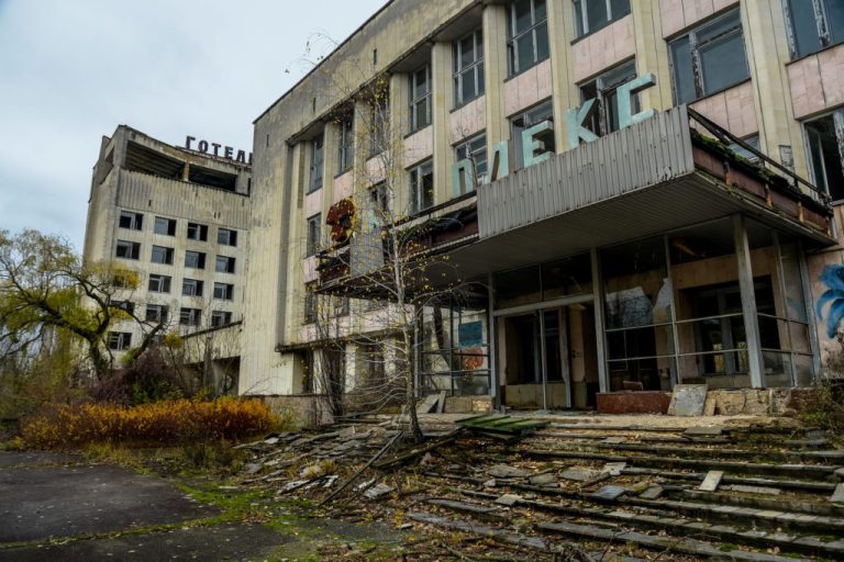 Solar farm opens amid Chernobyl ruins