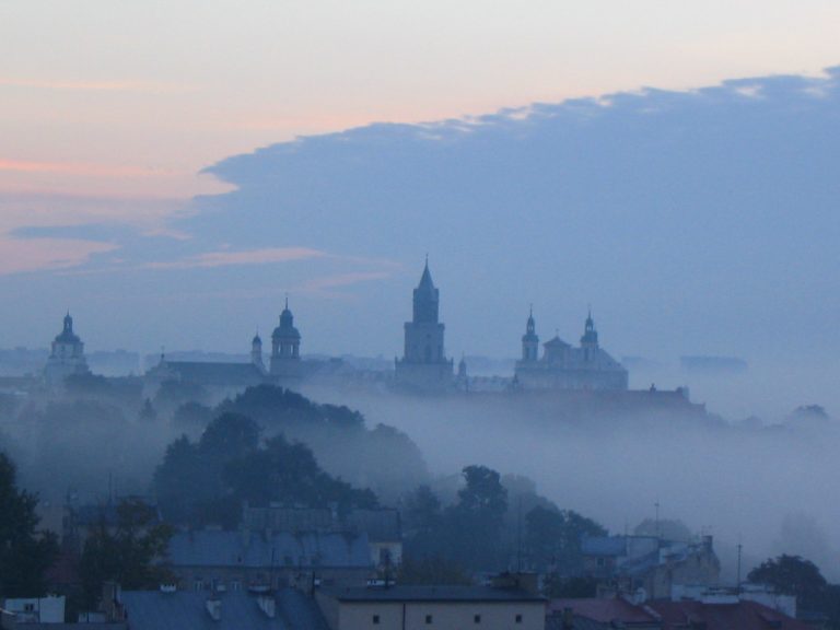 Poland to subsidise bills as EU carbon tax bites