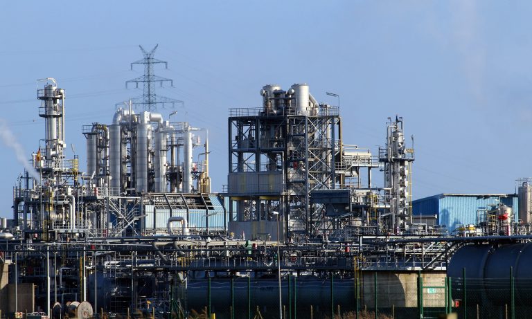 European refineries enjoying summer of friendship and brotherly love