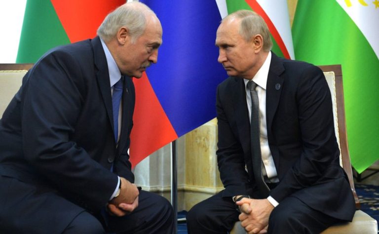 Belarus offered Russian oil for shared currency: sources