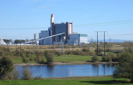 Ireland to close two peat-fuelled plants 