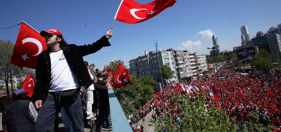 Turks send drilling ship to Cyprus 