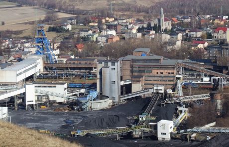 Outgoing Polish MPs to drive through pro-coal law 