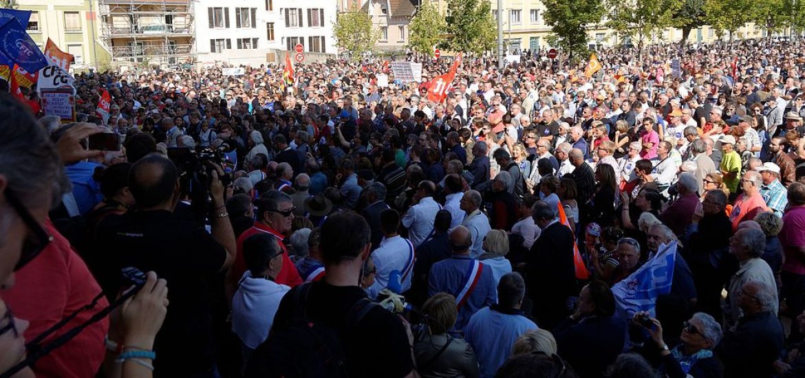 French unions condemn GE’s job cuts