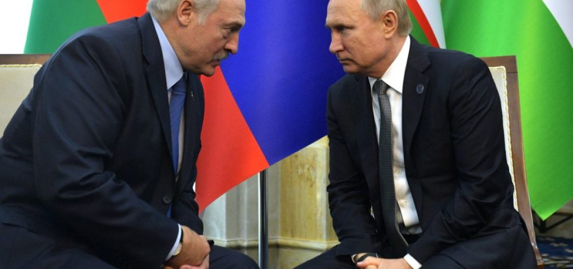 Lukashenko slams Russia for urging unification