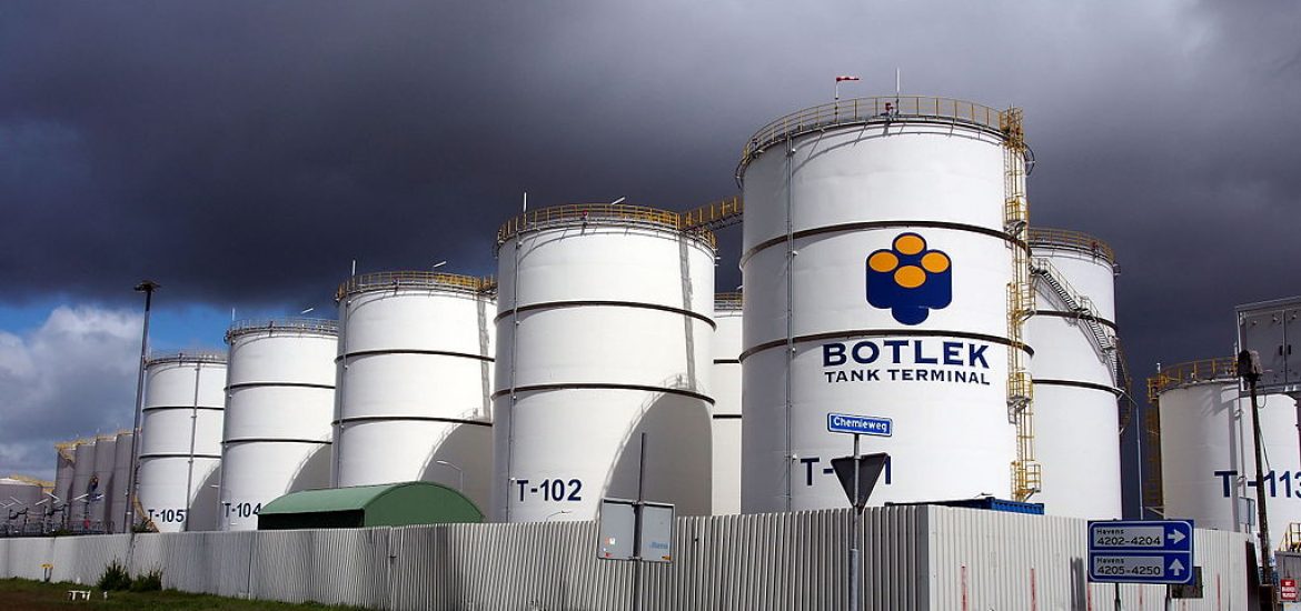 Shipping sector urged to ditch diesel for ammonia