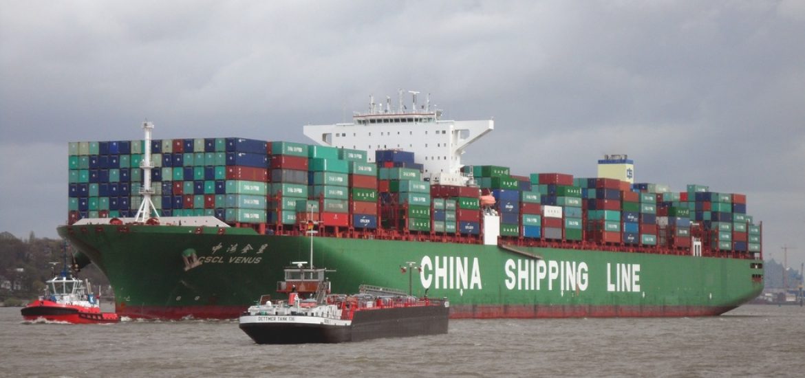 Trump hammers oil price with China tariff threat