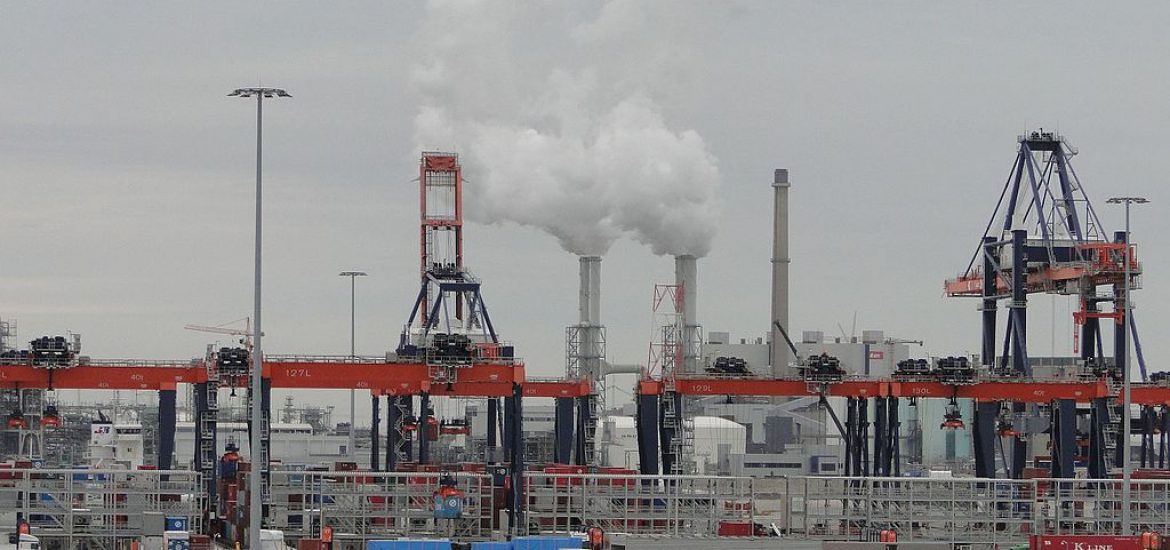 Dutch Supreme Court upholds tougher emissions cuts 