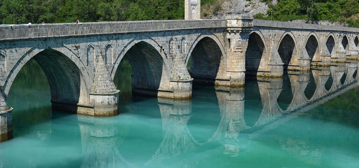 Bosnia-Serb utility board sacked