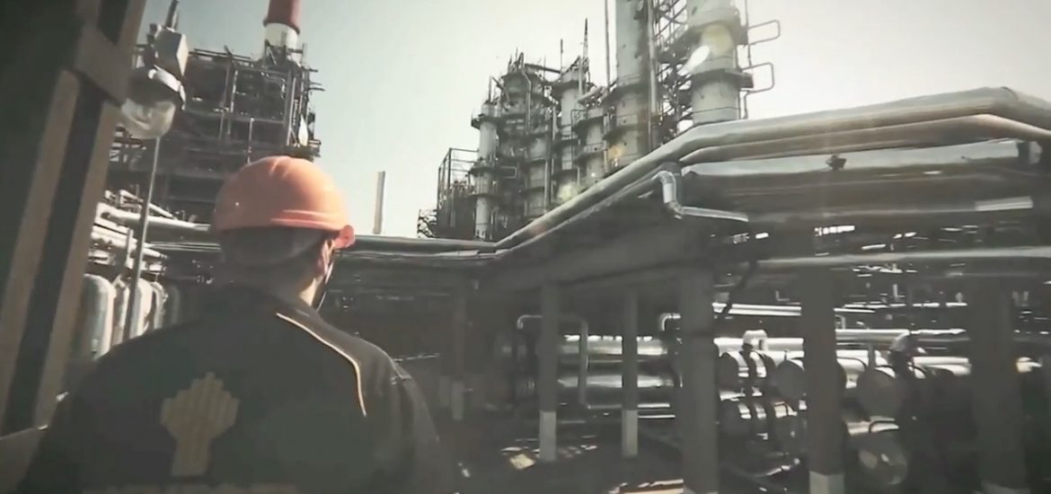 Russian energy minister mulls deeper Opec oil output cut 