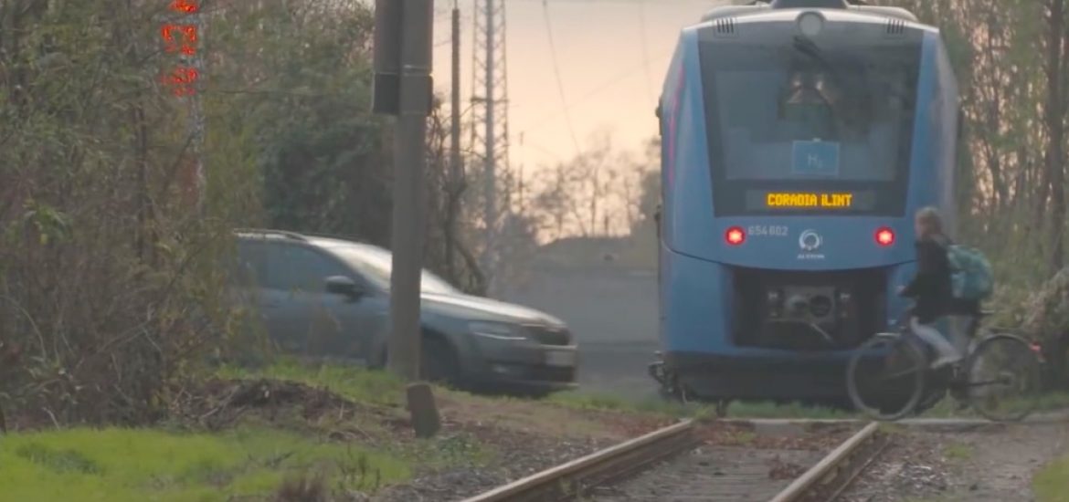 Germany unveils world’s first hydrogen train