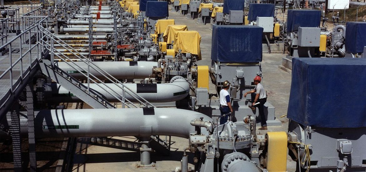 Oil rebounds after heavy falls