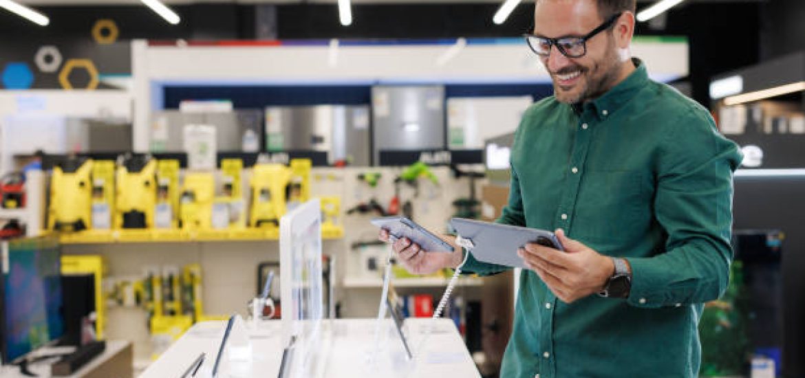iPhone Prices May Triple if Made in the U.S., Analyst Warns